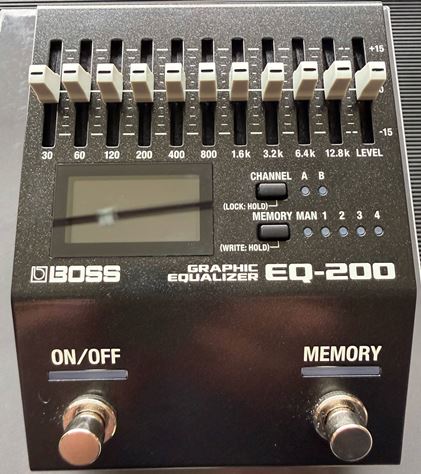 Boss-EQ-200